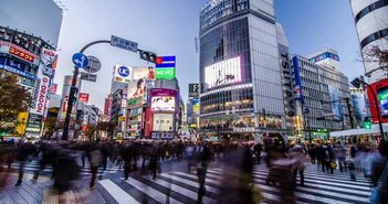 日本はなぜ超格差社会になったのか?その「制裁」は1989年に始まった=矢口新 Sira Anamwong / Shutterstock.com
